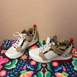 ❤️❤️ Michael Kors Women's Sneakers with Leopard - Animal Print Accents Sz 5.5M